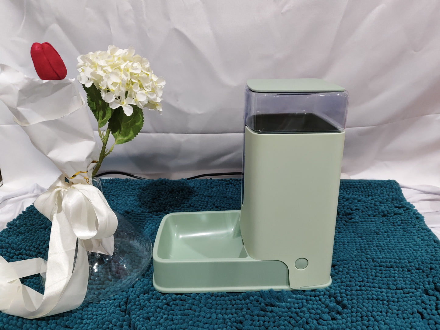 Automatic 3.5L Dual Gravity Feeder & Water Dispenser — Smart, Low-Maintenance Feeding Solution for Dogs and Cats